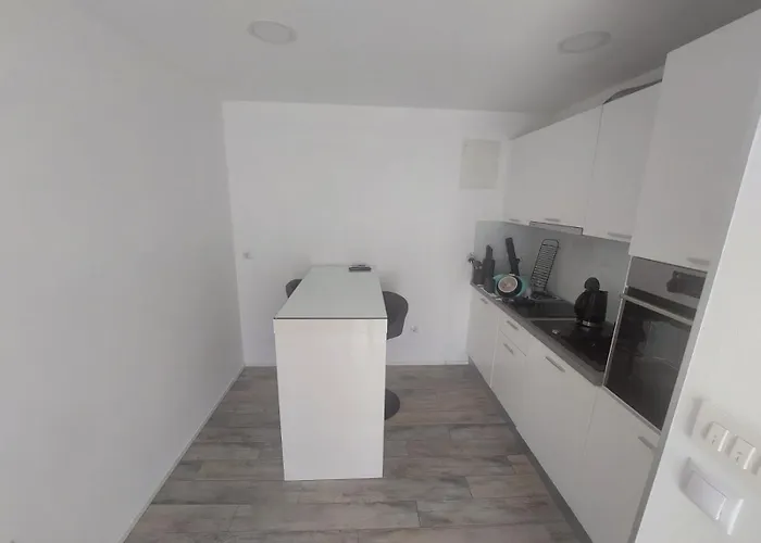 Apartment Vinko Primošten